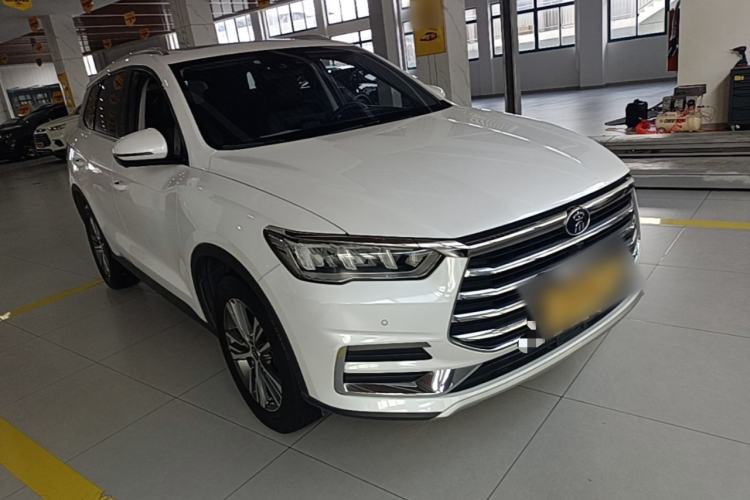 Used BYD Song Pro 2019 1.5T Automatic Luxury Model Front Right 45 Deg