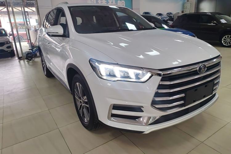 Used BYD Song Pro 2019 1.5T Automatic Elite Edition Front Right 45 Deg
