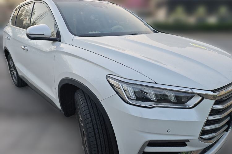Used BYD Song Pro 2019 1.5T Automatic Luxury Model Front Right 45 Deg