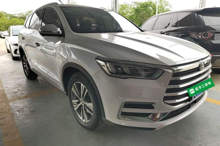 Used BYD Song Pro 2019 1.5T Automatic Luxury Model Front Right 45 Deg