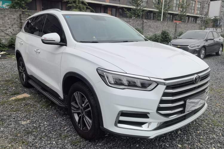 Used BYD Song Pro 2019 1.5T Automatic Elite Edition Front Right 45 Deg