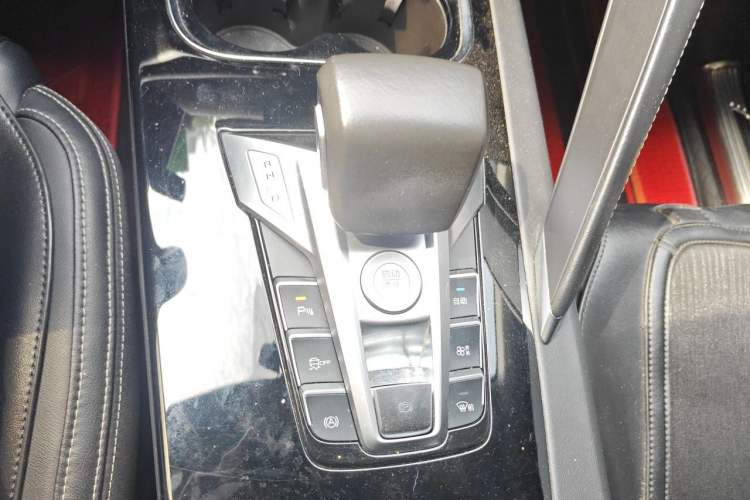 Used BYD Song Pro 2019 1.5T Automatic Elite Edition Gear Lever