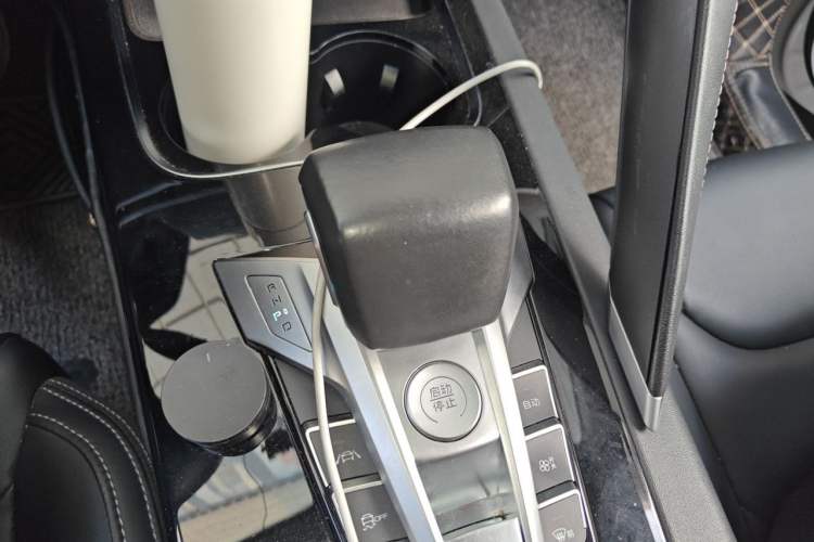Used BYD Song Pro 2019 1.5T Automatic Luxury Model Gear Lever