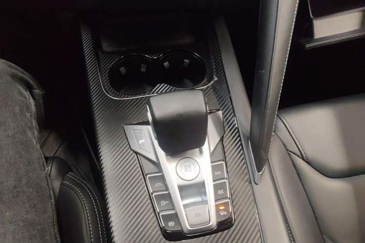 Used BYD Song Pro 2019 1.5T Automatic Luxury Model Gear Lever