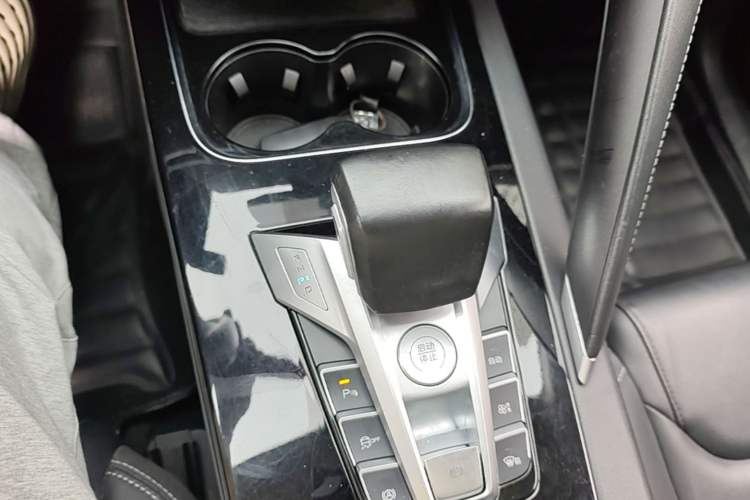 Used BYD Song Pro 2019 1.5T Automatic Elite Edition Gear Lever