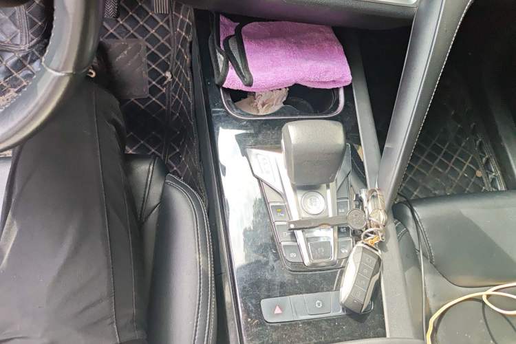 Used BYD Song Pro 2019 1.5T Automatic Elite Edition Gear Lever