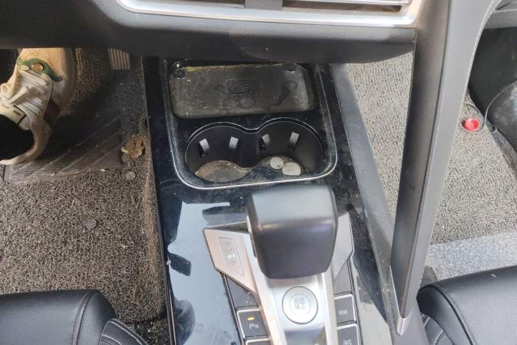 Used BYD Song Pro 2019 1.5T Automatic Elite Edition Gear Lever