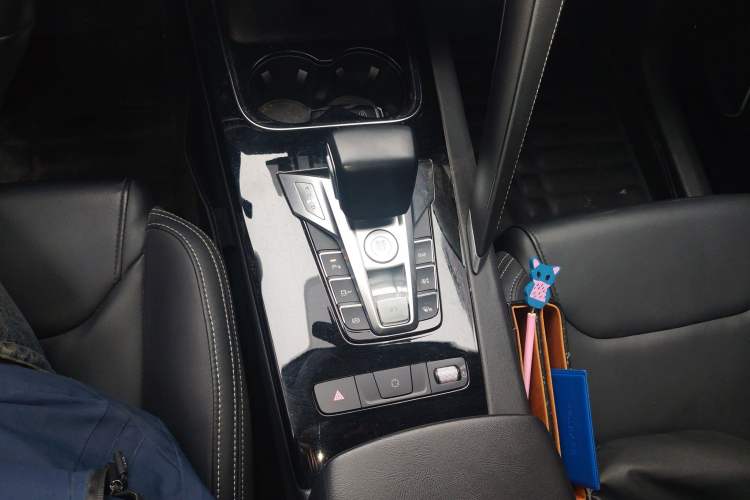 Used BYD Song Pro 2019 1.5T Automatic Elite Edition Gear Lever