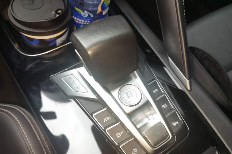 Used BYD Song Pro 2019 1.5T Automatic Luxury Model Gear Lever