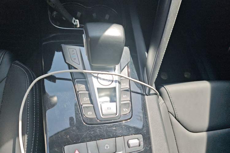 Used BYD Song Pro 2019 1.5T Automatic Luxury Model Gear Lever