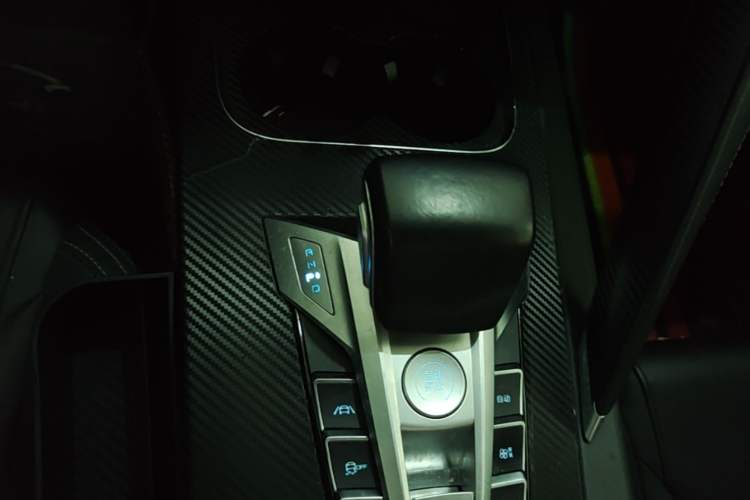 Used BYD Song Pro 2019 1.5T Automatic Luxury Model Gear Lever