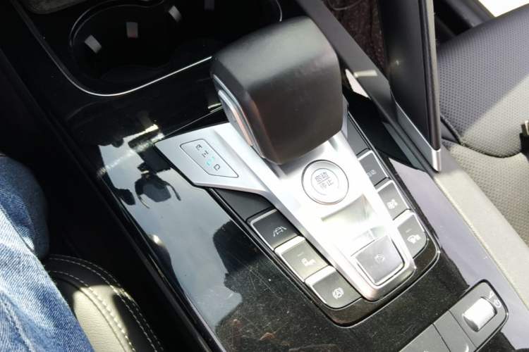 Used BYD Song Pro 2019 1.5T Automatic Prestige Model Gear Lever