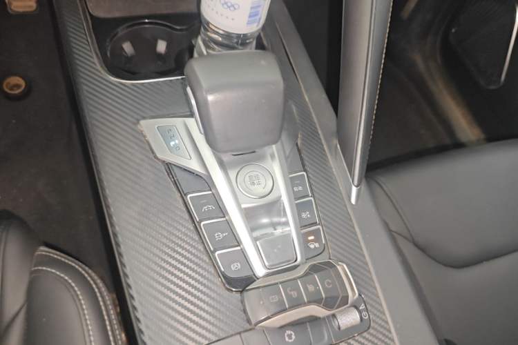 Used BYD Song Pro 2019 1.5T Automatic Luxury Model Gear Lever