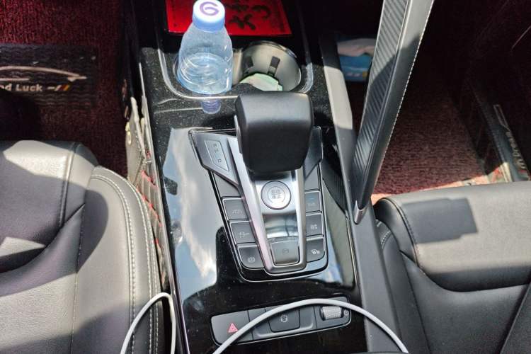 Used BYD Song Pro 2019 1.5T Automatic Luxury Model Gear Lever