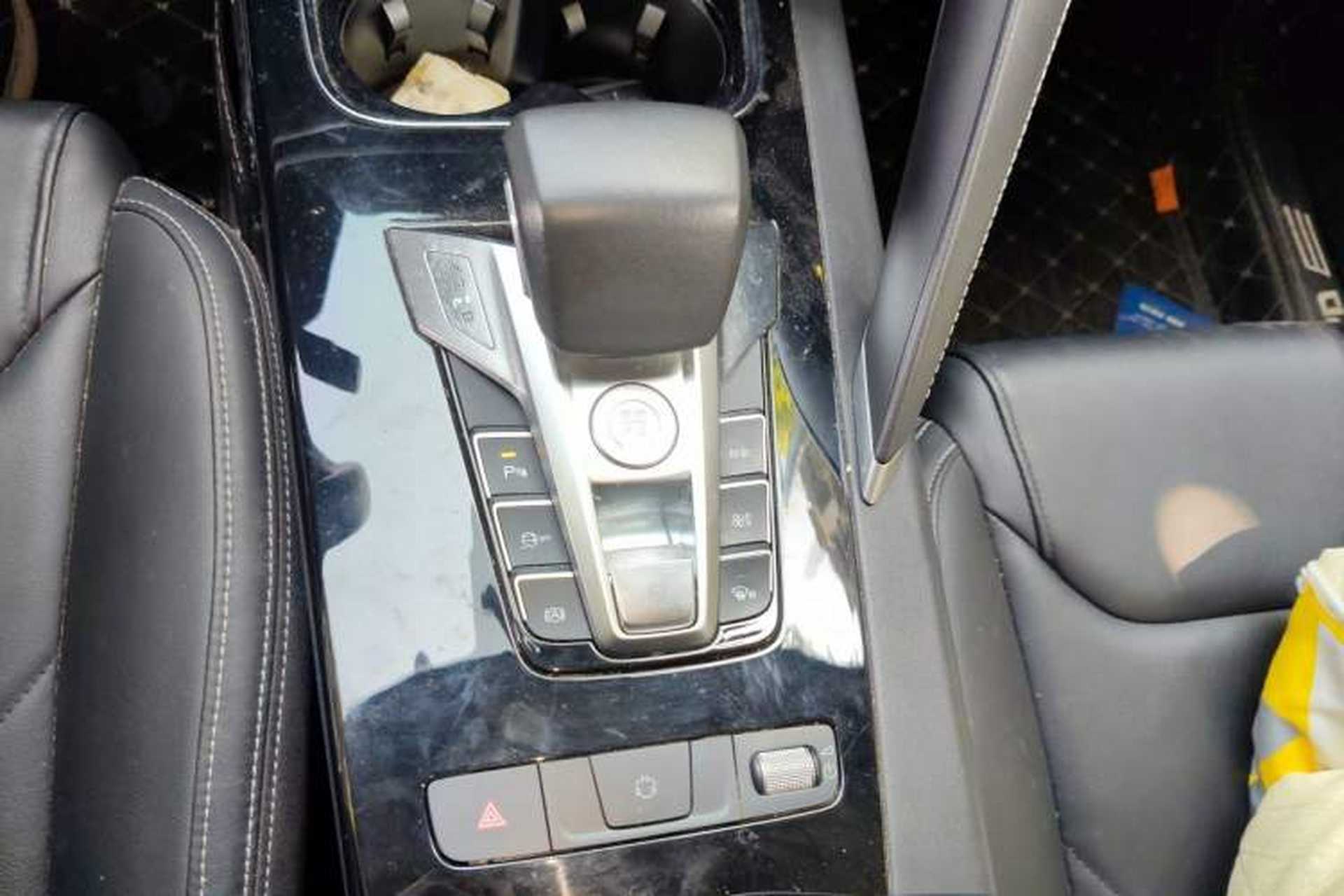 Used BYD Song Pro 2019 1.5T Automatic Elite Edition Gear Lever