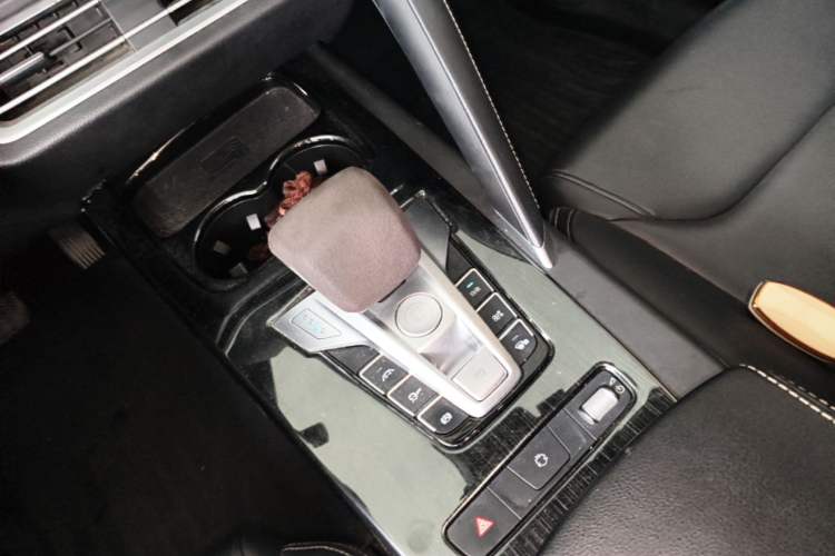 Used BYD Song Pro 2019 1.5T Automatic Luxury Model Gear Lever