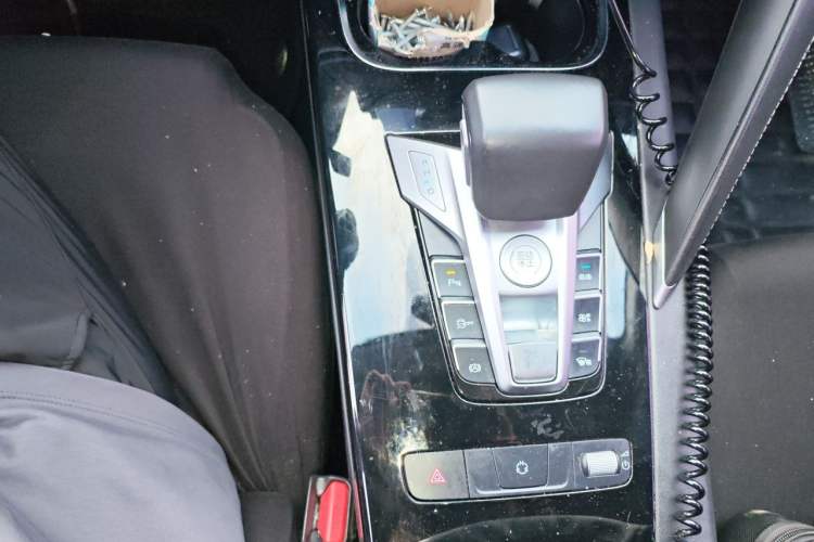 Used BYD Song Pro 2019 1.5T Automatic Elite Edition Gear Lever