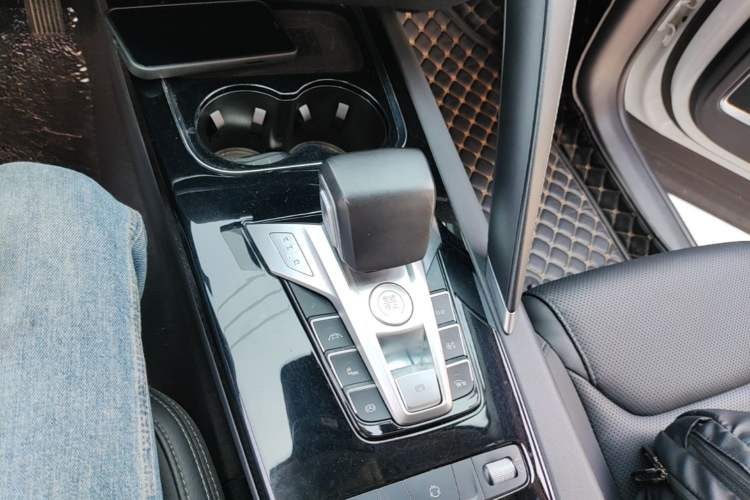 Used BYD Song Pro 2019 1.5T Automatic Prestige Model Gear Lever