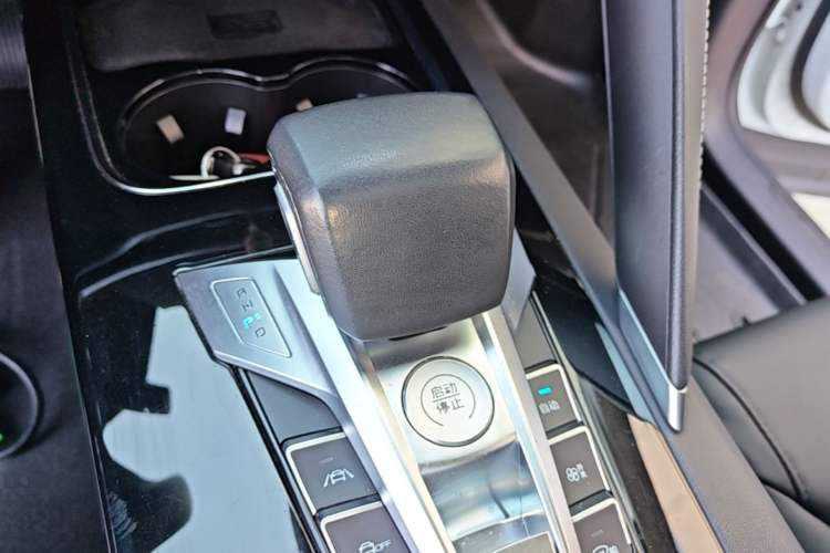 Used BYD Song Pro 2019 1.5T Automatic Luxury Model Gear Lever