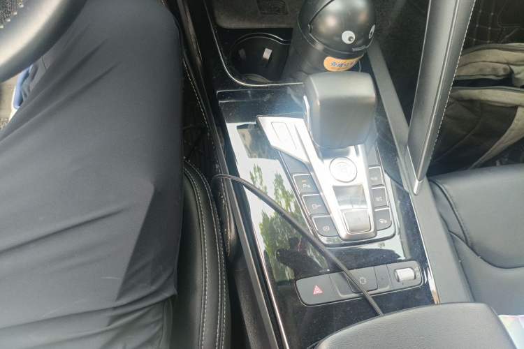 Used BYD Song Pro 2019 1.5T Automatic Elite Edition Gear Lever
