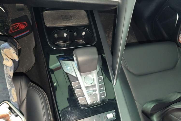 Used BYD Song Pro 2019 1.5T Automatic Luxury Model Gear Lever