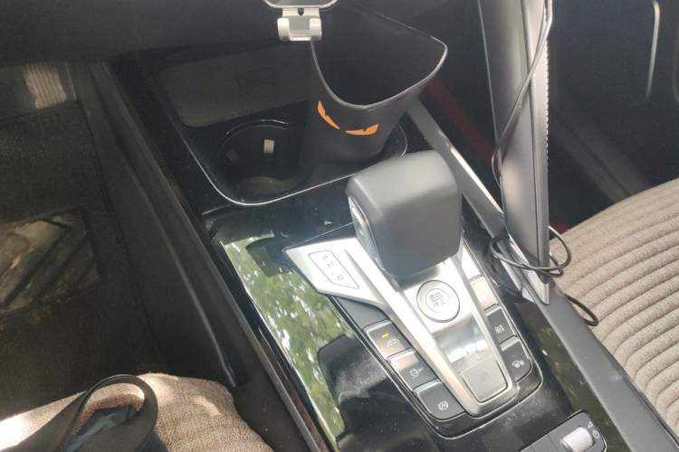 Used BYD Song Pro 2019 1.5T Automatic Luxury Model Gear Lever