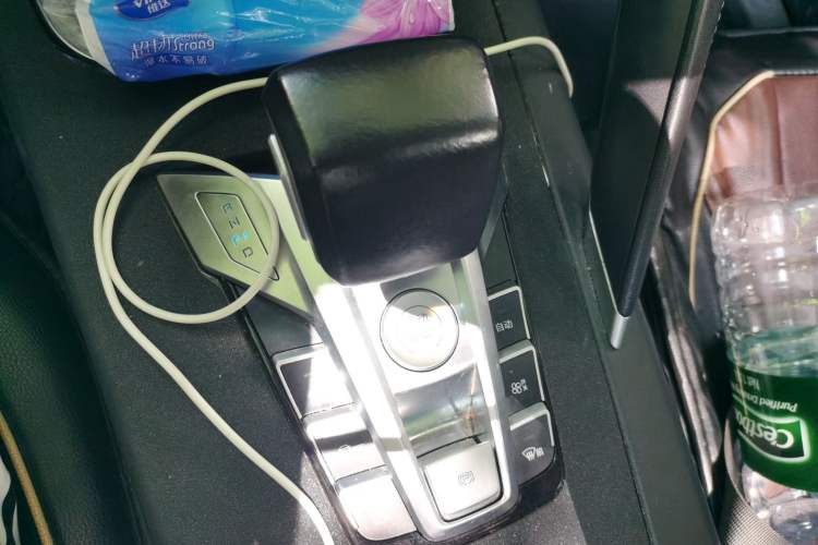 Used BYD Song Pro 2019 1.5T Automatic Luxury Model Gear Lever