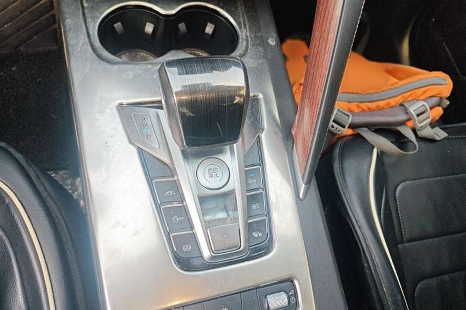 Used BYD Song Pro 2019 1.5T Automatic Luxury Model Gear Lever