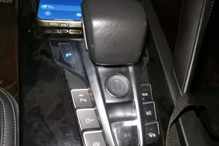 Used BYD Song Pro 2019 1.5T Automatic Elite Edition Gear Lever