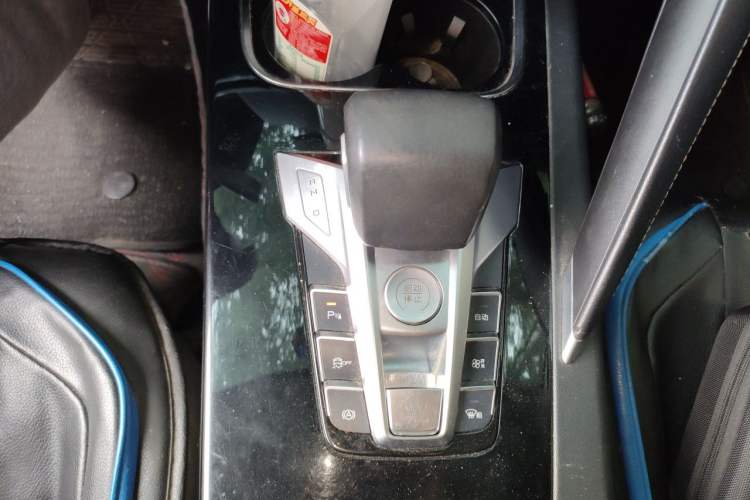 Used BYD Song Pro 2019 1.5T Automatic Elite Edition Gear Lever