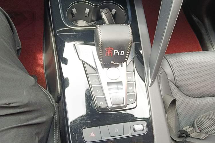 Used BYD Song Pro 2019 1.5T Automatic Prestige Model Gear Lever