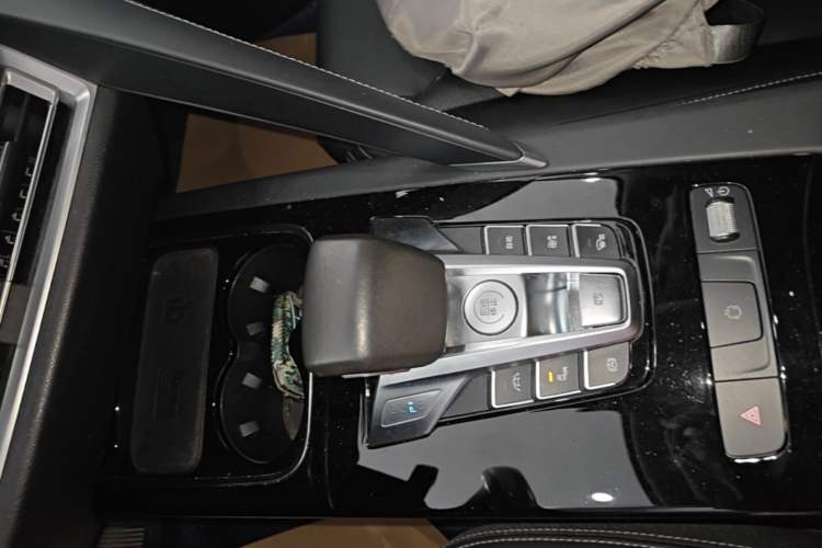 Used BYD Song Pro 2019 1.5T Automatic Prestige Model Gear Lever