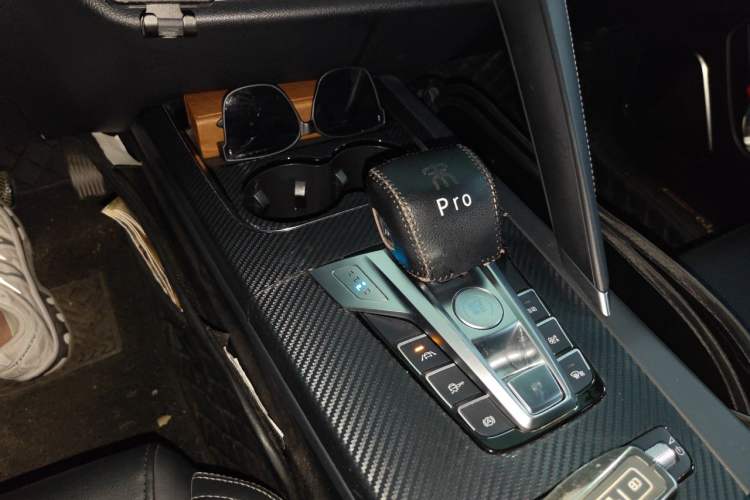 Used BYD Song Pro 2019 1.5T Automatic Luxury Model Gear Lever