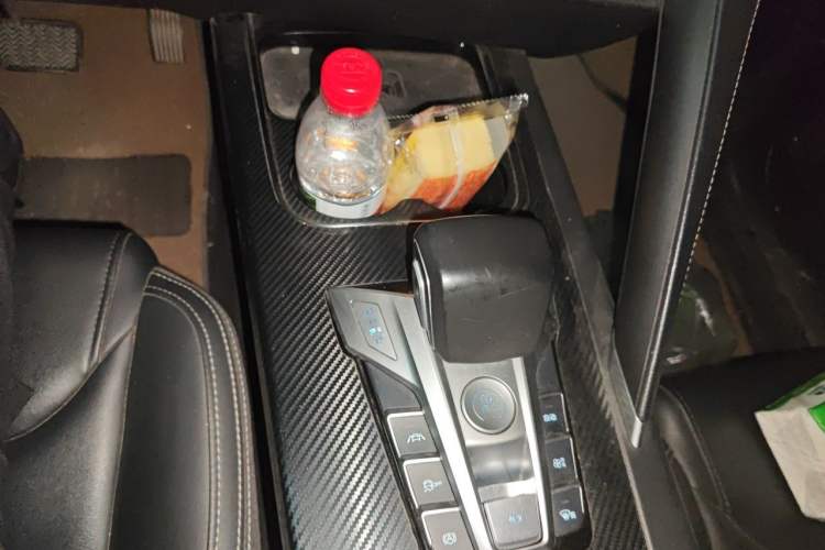 Used BYD Song Pro 2019 1.5T Automatic Luxury Model Gear Lever