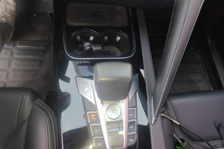 Used BYD Song Pro 2019 1.5T Automatic Elite Edition Gear Lever