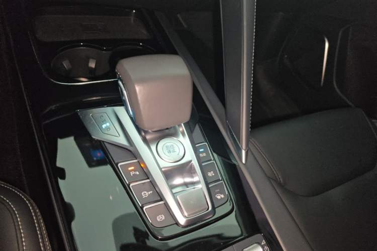 Used BYD Song Pro 2019 1.5T Automatic Elite Edition Gear Lever
