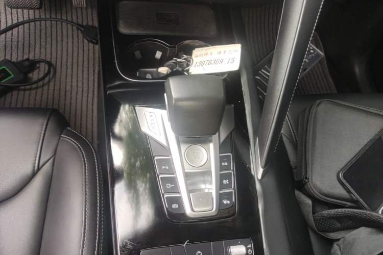 Used BYD Song Pro 2019 1.5T Automatic Elite Edition Gear Lever