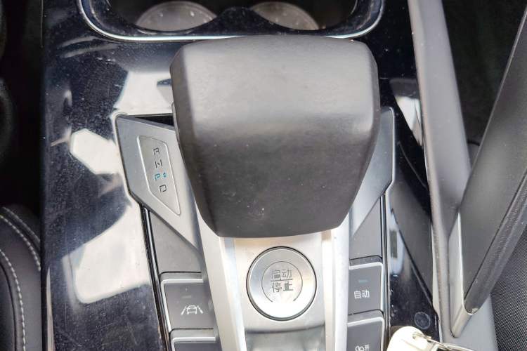 Used BYD Song Pro 2019 1.5T Automatic Luxury Model Gear Lever