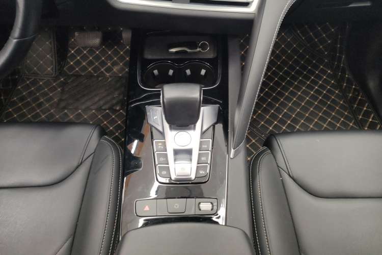 Used BYD Song Pro 2019 1.5T Automatic Elite Edition Gear Lever