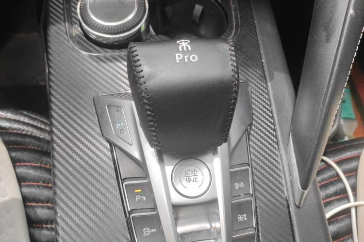 Used BYD Song Pro 2019 1.5T Automatic Elite Edition Gear Lever