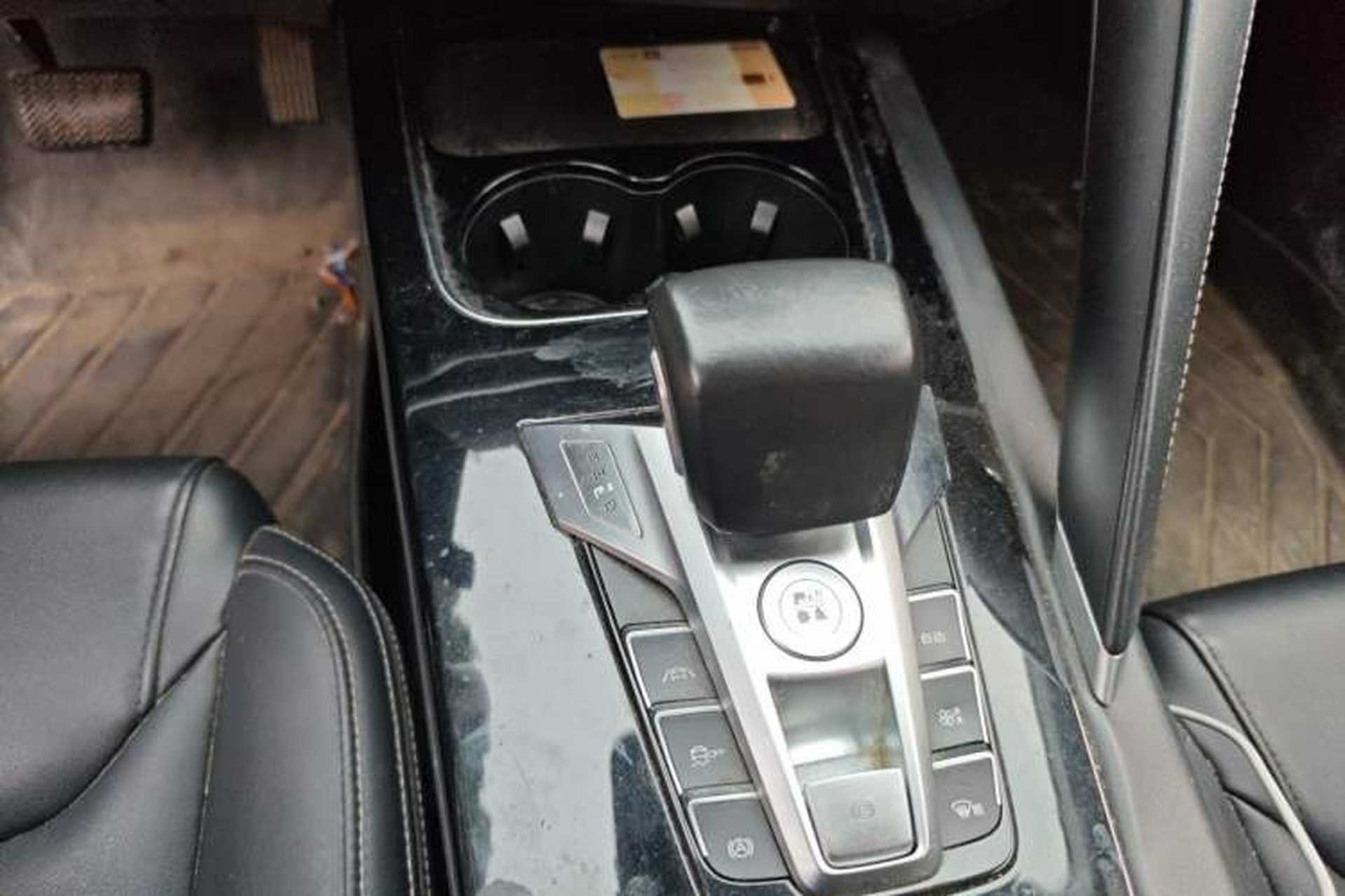 Used BYD Song Pro 2019 1.5T Automatic Luxury Model Gear Lever