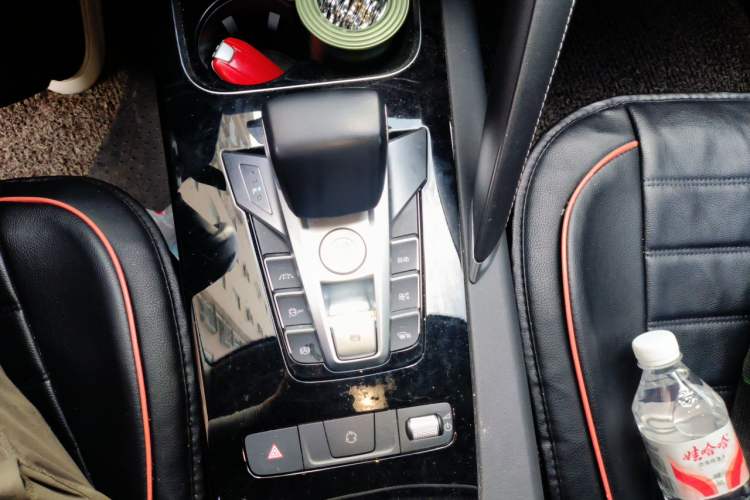 Used BYD Song Pro 2019 1.5T Automatic Luxury Model Gear Lever