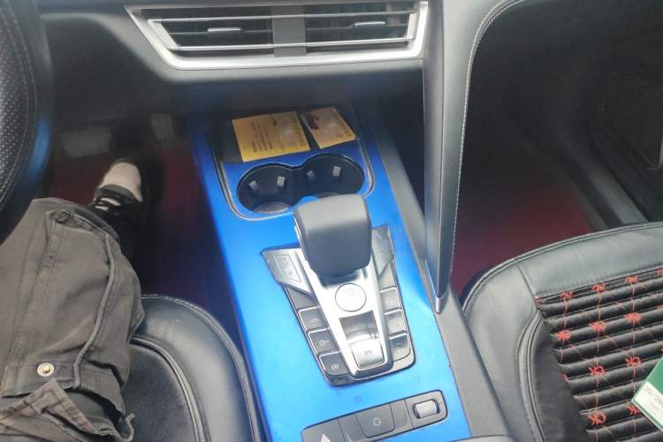 Used BYD Song Pro 2019 1.5T Automatic Luxury Model Gear Lever