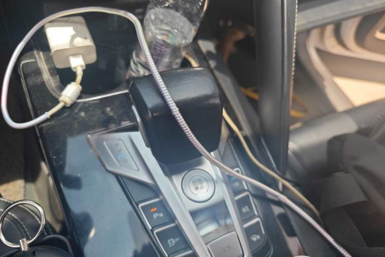 Used BYD Song Pro 2019 1.5T Automatic Elite Edition Gear Lever