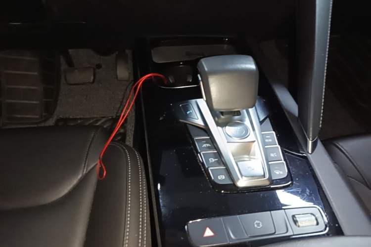 Used BYD Song Pro 2019 1.5T Automatic Luxury Model Gear Lever