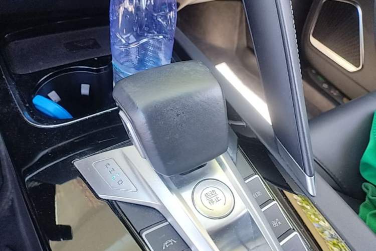 Used BYD Song Pro 2019 1.5T Automatic Luxury Model Gear Lever