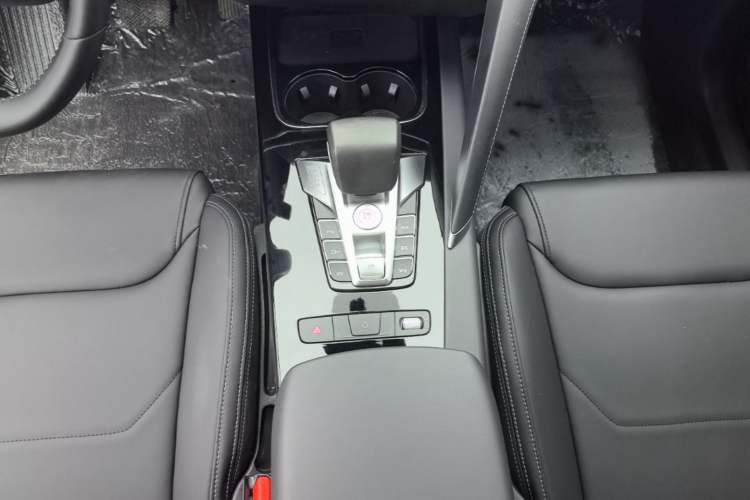 Used BYD Song Pro 2019 1.5T Automatic Elite Edition Gear Lever