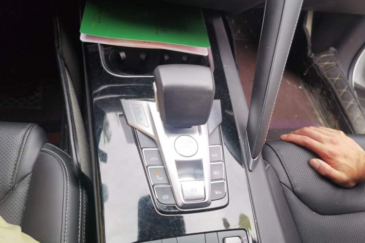 Used BYD Song Pro 2019 1.5T Automatic Prestige Model Gear Lever