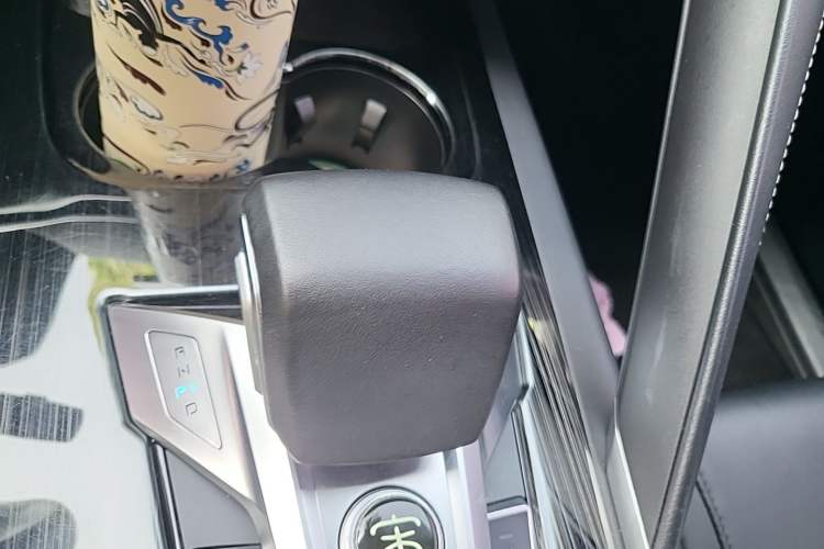 Used BYD Song Pro 2019 1.5T Automatic Elite Edition Gear Lever
