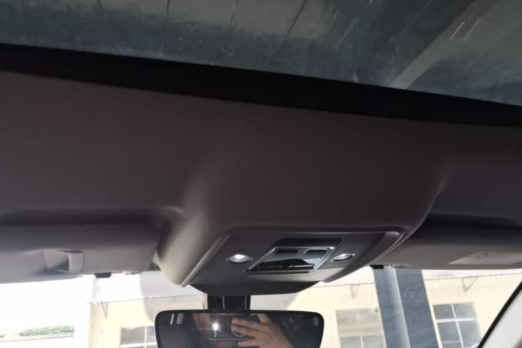 Used BYD Song Pro 2019 1.5T Automatic Elite Edition Headliner